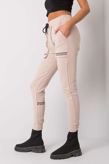 Šviesiai smėlio spalvos... 2