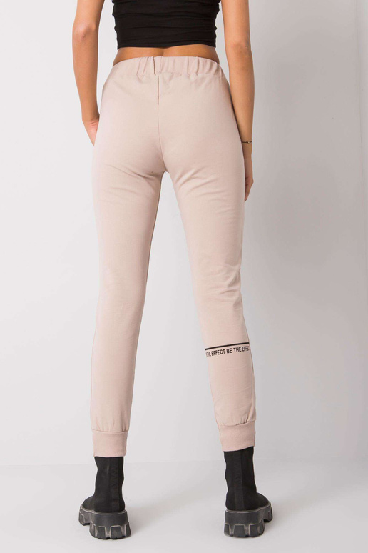 Šviesiai smėlio spalvos Winsley...