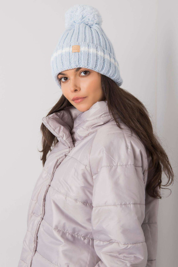 Šviesiai mėlyna kepurė su... 2