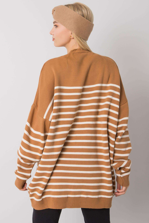 Moteriškas kupranugarių megztinis...