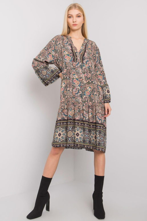 Khaki spalvos suknelė su raukšlėmis...