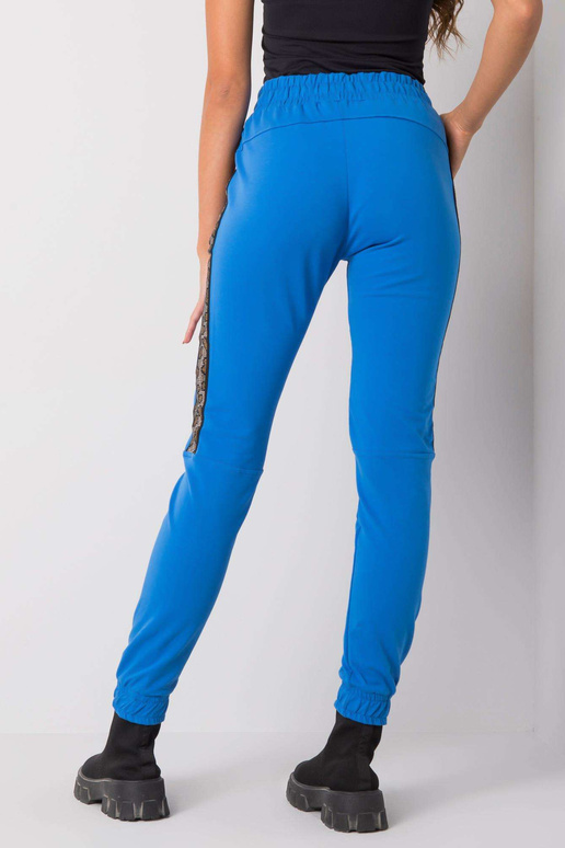 Mėlynos sportinės kelnės su Giulia...