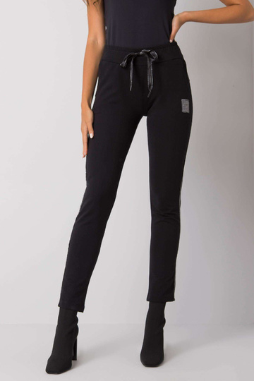 Juodos sportinių kelnių... 2