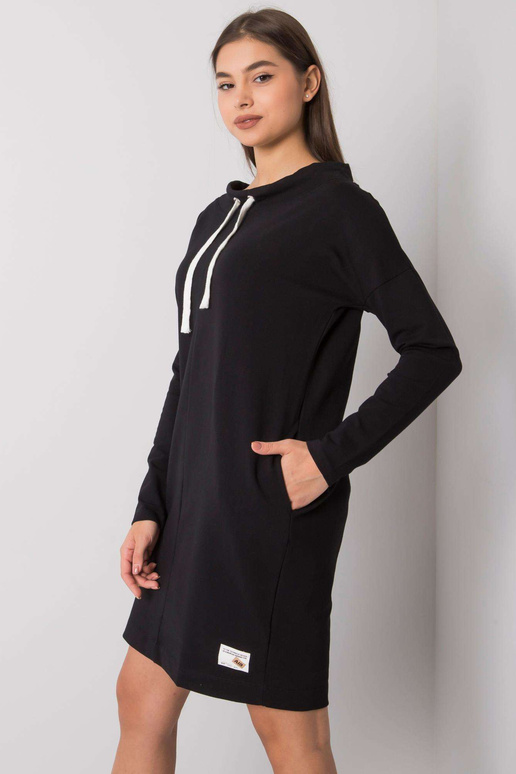 Juoda Meriden suknelė