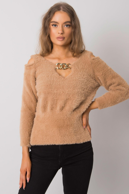 Kupranugarių megztinis su iškarpomis...