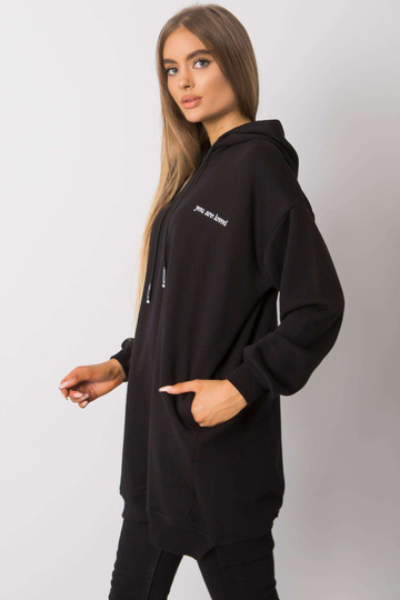 Juodas megztinis su... 2