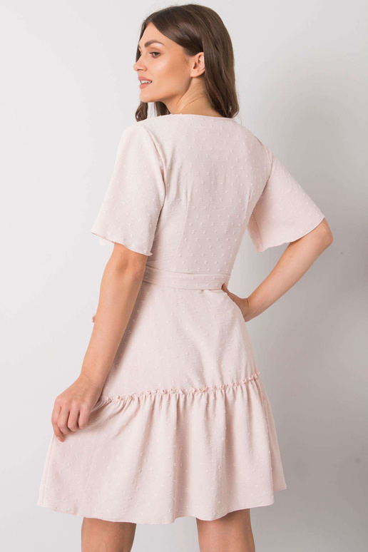 Lachelle šviesiai rožinė raukinė suknelė Lachelle šviesiai rožinė raukinė suknelė