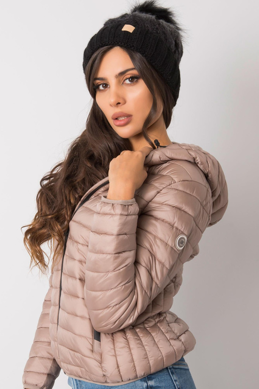 Juoda žieminė kepurė su kutu Ally RUE...