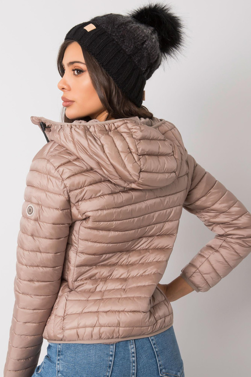 Juoda žieminė kepurė su kutu Ally RUE...