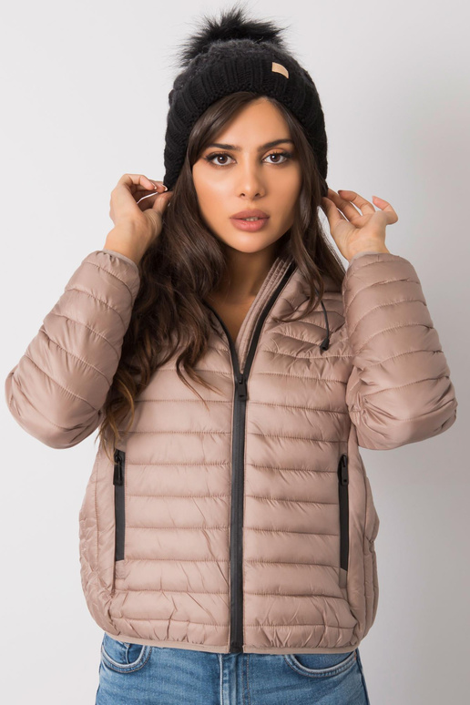 Juoda žieminė kepurė su kutu Ally RUE...