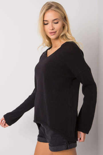 Juodas megztinis V formos...