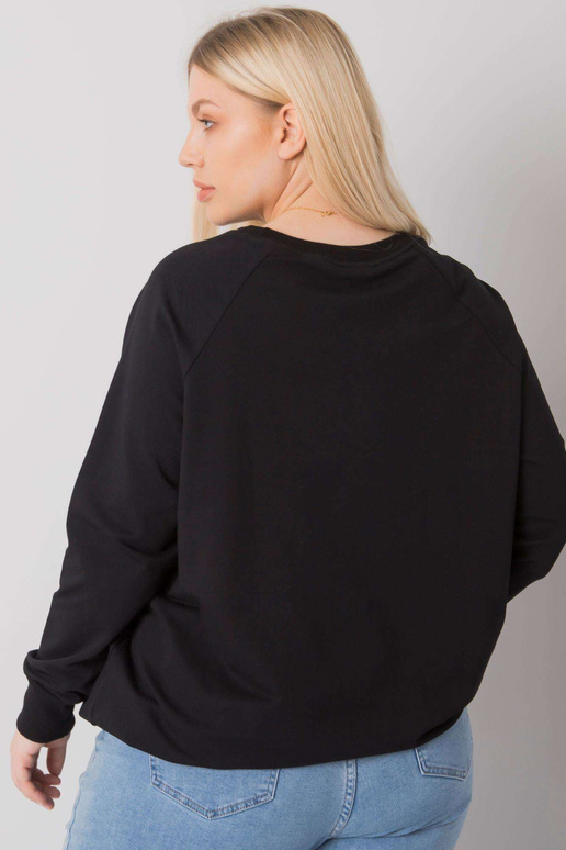 Juodi plius dydžio megztiniai su Marlow