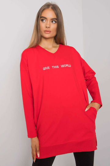 Raudona tunika su užrašu... 2