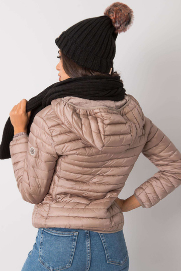 Juodas žiemos komplektas su... 2