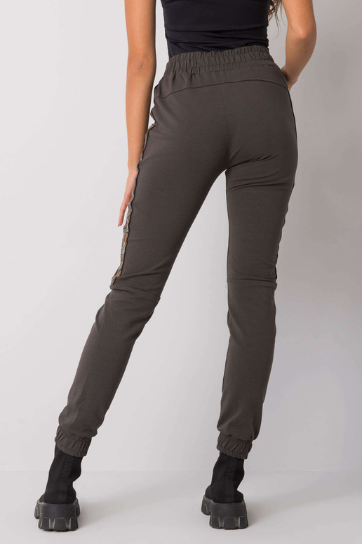 Tamsios chaki spalvos sportinės...