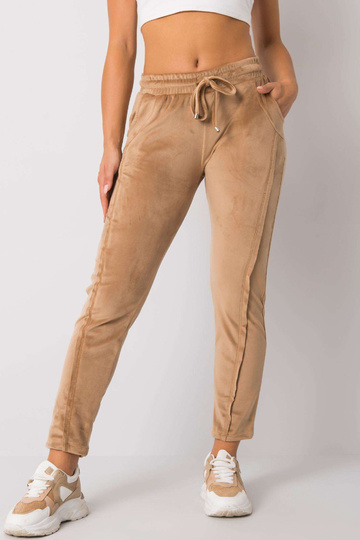 Kupranugarių veliūrinės...