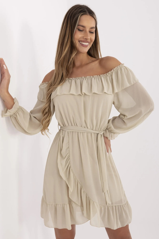 Smėlio spalvos ispaniška suknelė... Smėlio spalvos ispaniška suknelė...