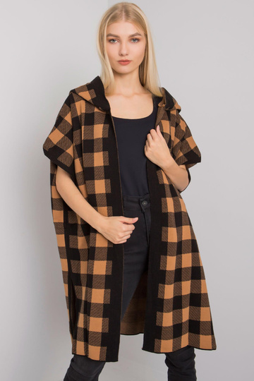 Juodas ir kupranugarių...