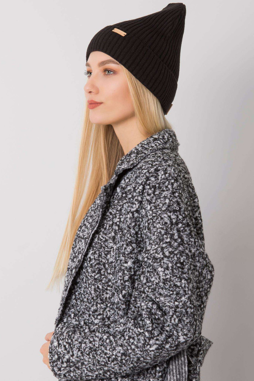 Moteriška juoda megzta kepurė RUE PARIS