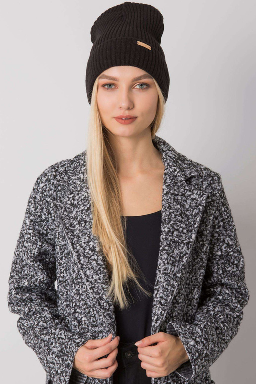 Moteriška juoda megzta kepurė RUE PARIS