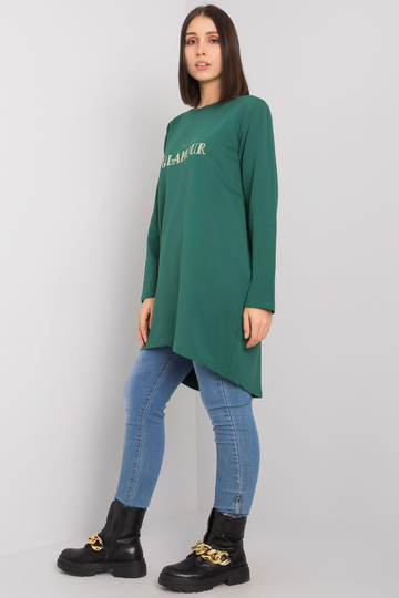 Tamsiai žalia plius dydžio...