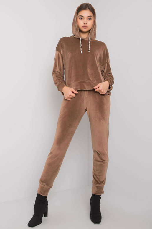 Tamsiai smėlio spalvos veliūrinis...