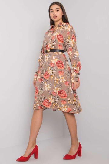 Tamsiai smėlio spalvos...