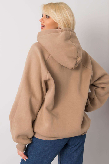 Tamsiai smėlio spalvos...