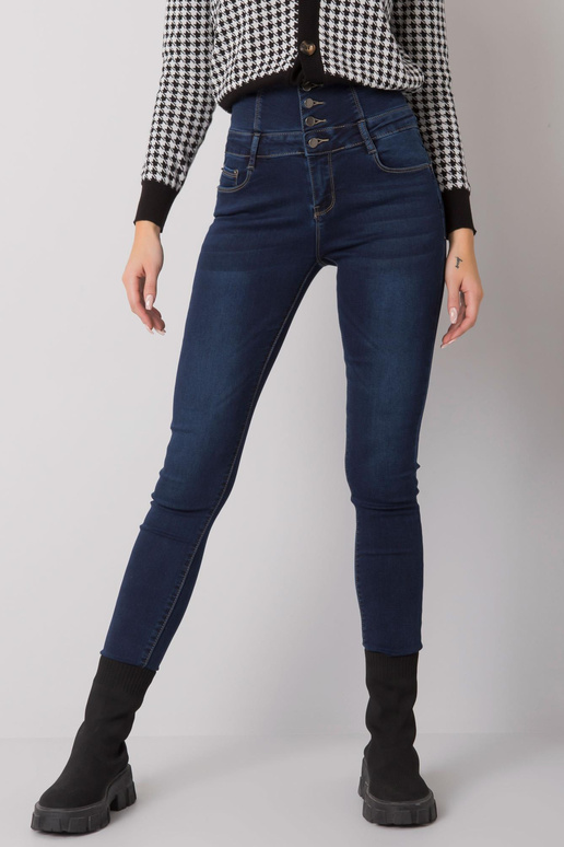 Tamsiai mėlyni džinsai su vamzdeliais... Tamsiai mėlyni džinsai su vamzdeliais...