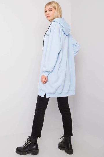 Šviesiai mėlynas megztinis...