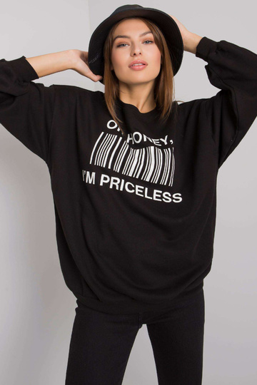 Juodi megztiniai su Basile... 2