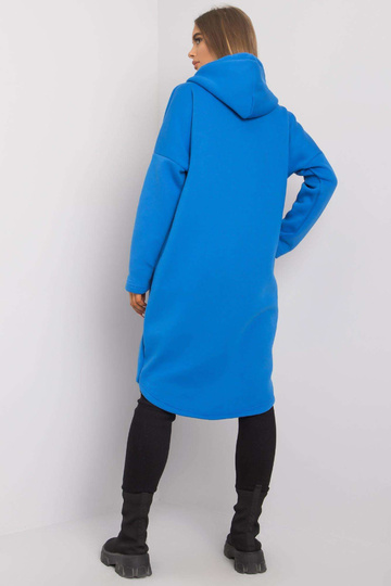 Mėlynas megztinis su...