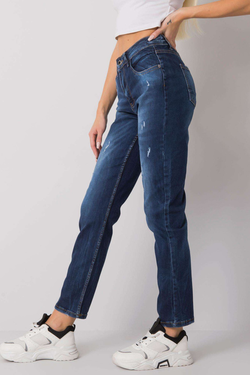 Tamsiai mėlyni tiesūs džinsai...