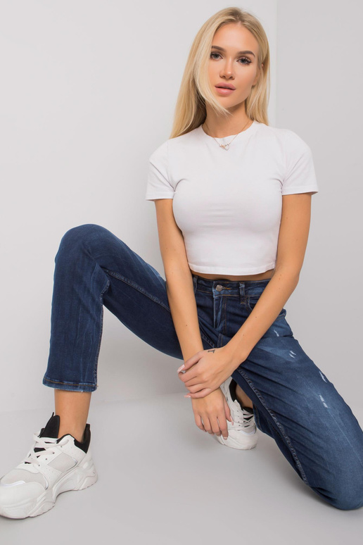 Tamsiai mėlyni tiesūs džinsai...