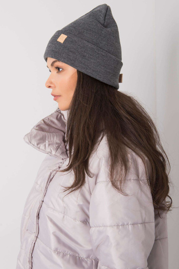 Tamsiai pilka kepurė beanie 2