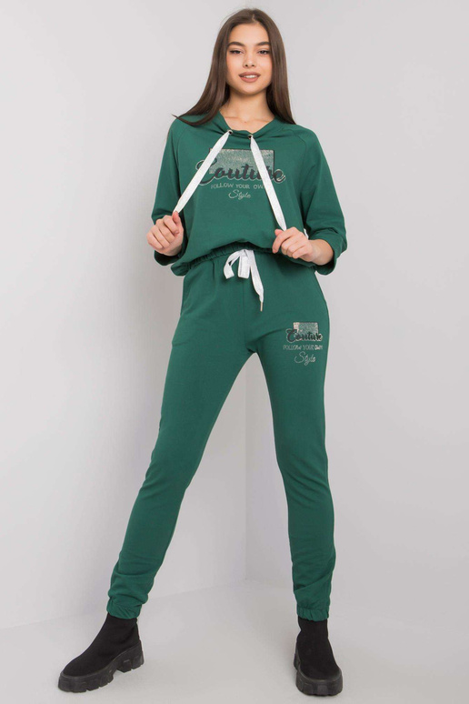 Tamsiai žalias rinkinys su Martille... Tamsiai žalias rinkinys su Martille...