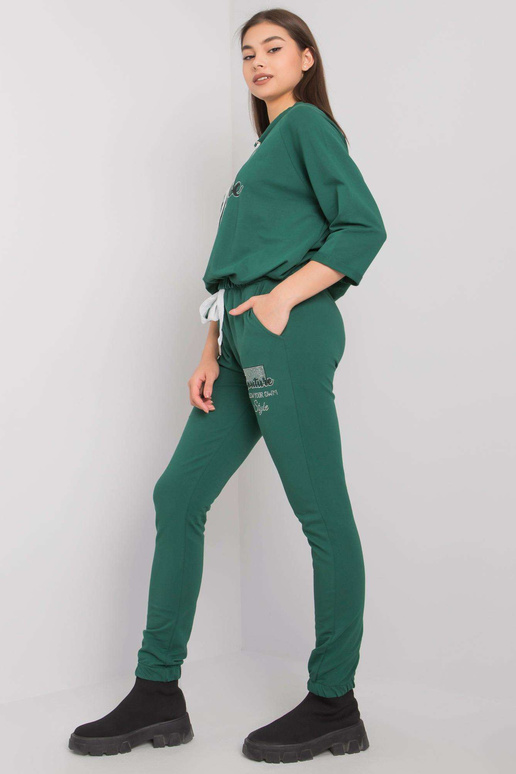 Tamsiai žalias rinkinys su Martille... Tamsiai žalias rinkinys su Martille...