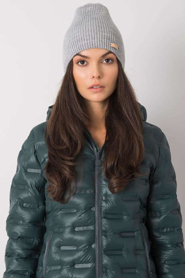 Pilka moteriška kepurė