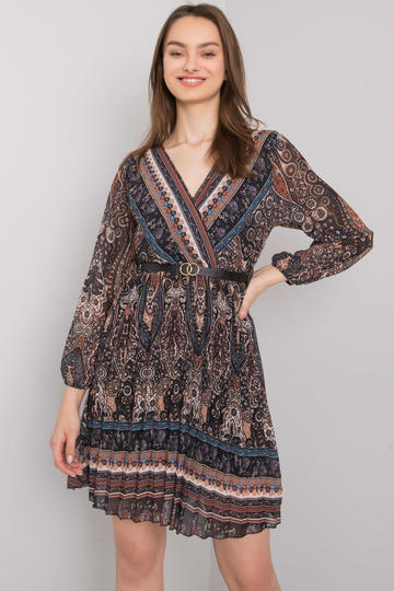 Juoda Carmona klostuota suknelė