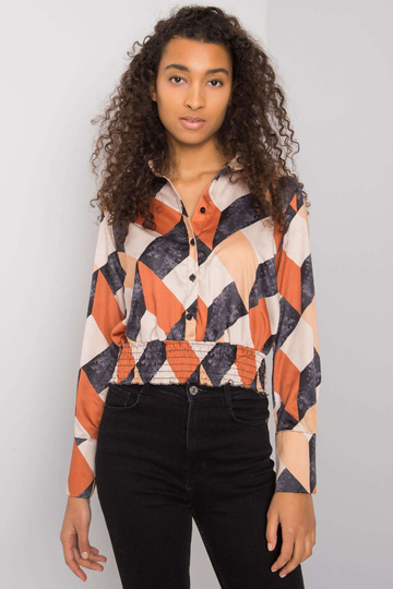 Grizella juodos ir smėlio...