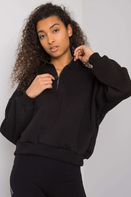 Pagrindinis Simae juodas megztinis