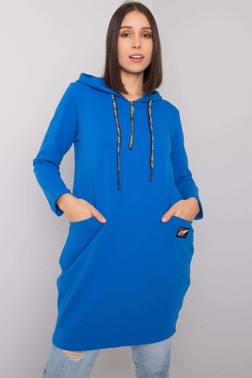 Tamsiai mėlyna plius dydžio...