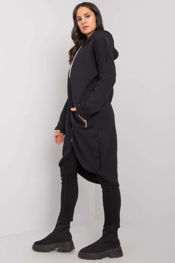 Juodas ilgas megztinis... 2