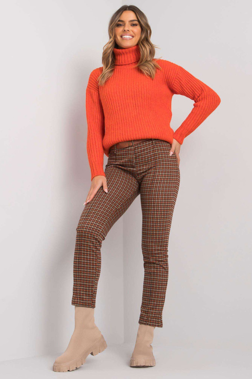 Oranžinės-smėlio spalvos kelnės su... Oranžinės-smėlio spalvos kelnės su...