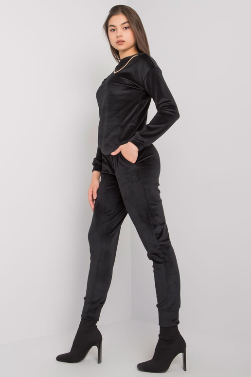 Juodas Tampa veliūrinis rinkinys