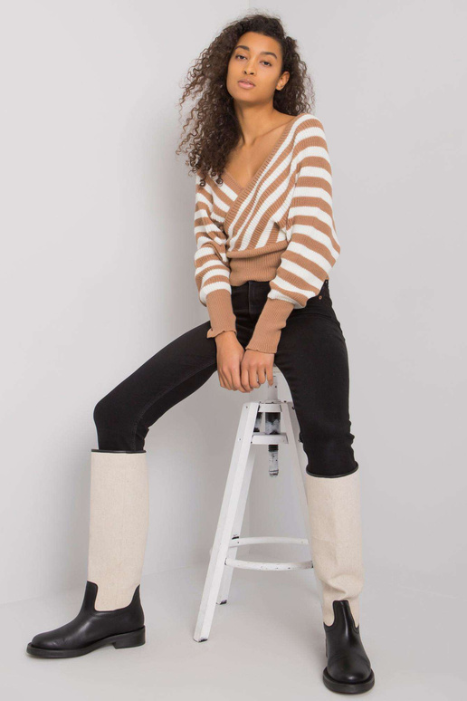 Kupranugaris ir baltai dryžuotas...