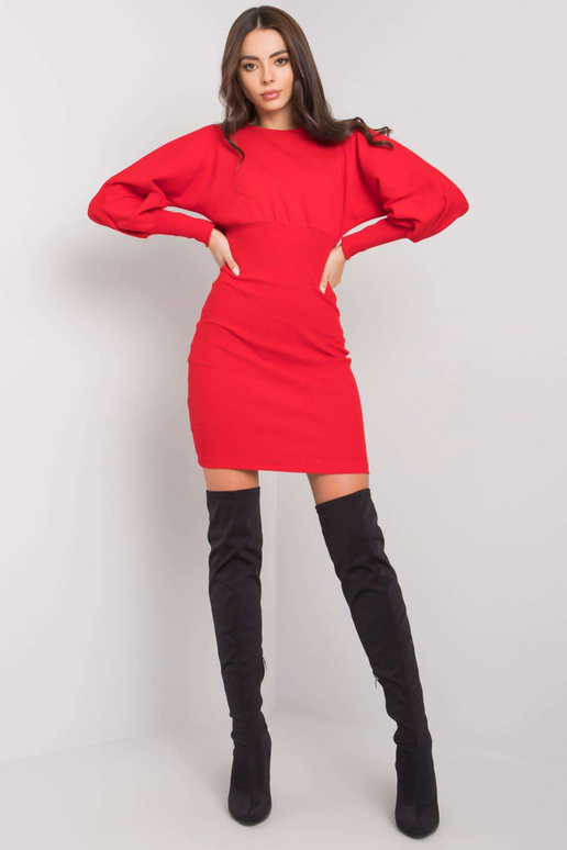 Raudona suknelė su briaunomis Leticia... Raudona suknelė su briaunomis Leticia...