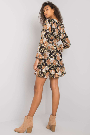 Juodos ir smėlinės spalvos... 2