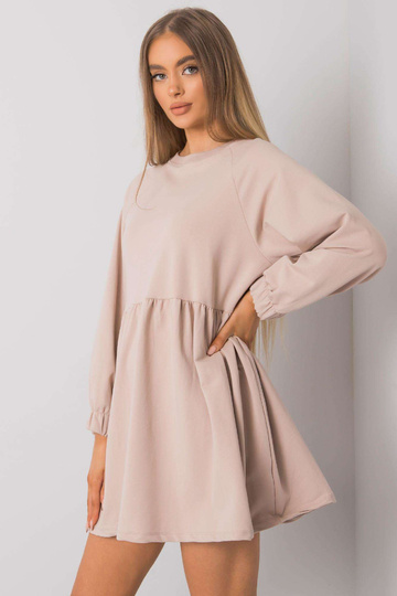 Šviesiai smėlio spalvos...