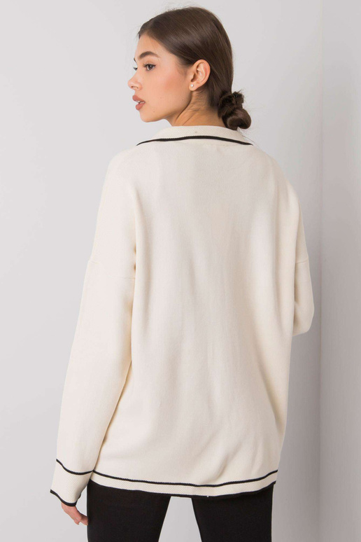 Kreminis megztinis su Shelton kišenėmis